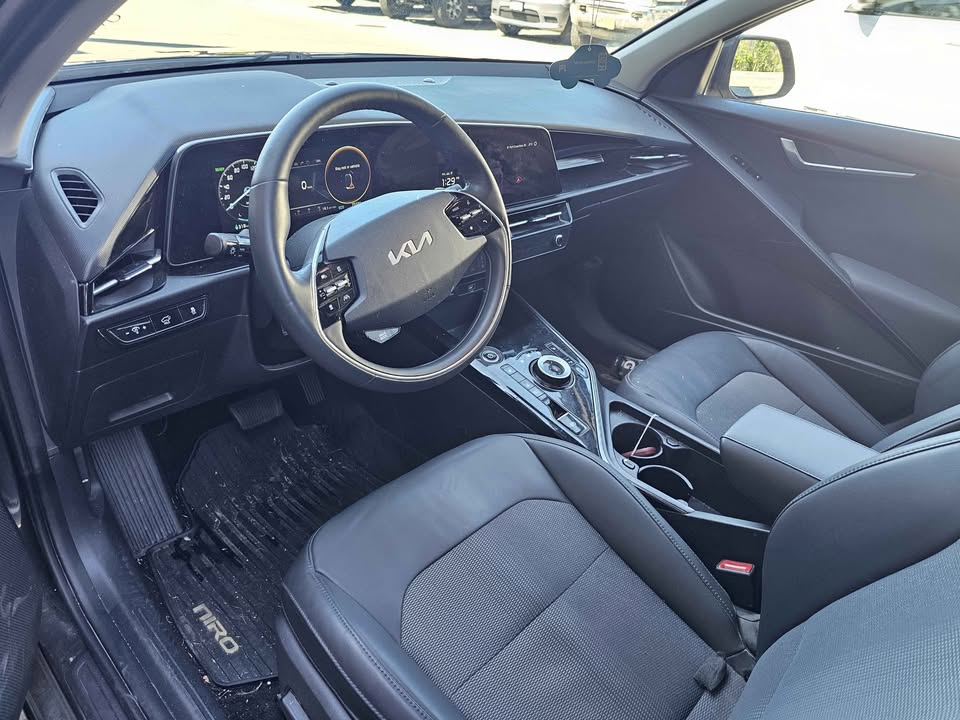 2023 Kia Niro EV — photo 2